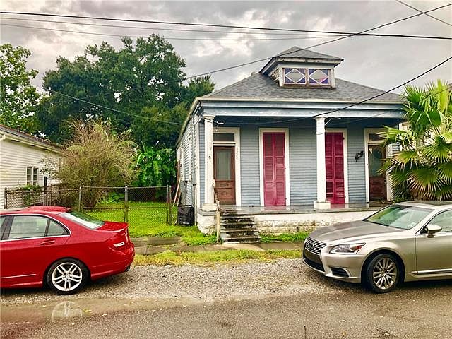 1st image of 3224 Saint Ann St #26