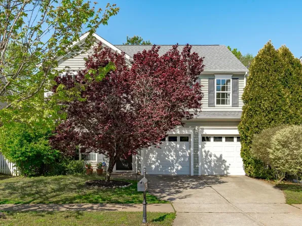 712 Wellspring Dr, Holly Springs, NC 27540