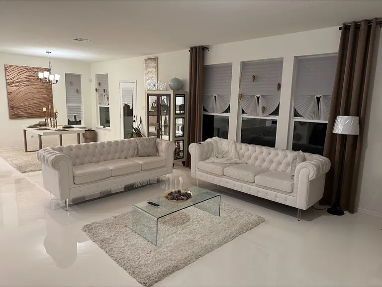 4520 Avellino Dr — Photo 8