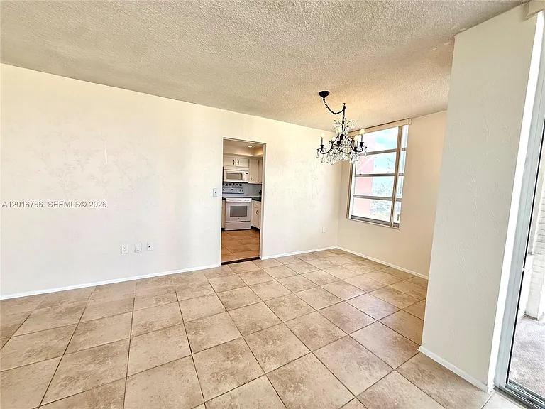 1351 NE Miami Gardens Dr #626E — Photo 5
