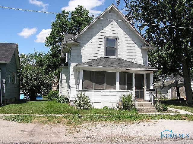 1st image of 513 W Lawrence St