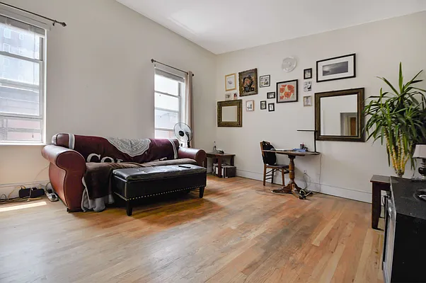 Rented by Compass | media 16