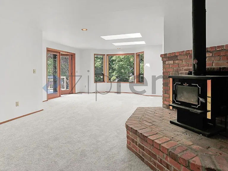 10655 Woodinville Redmond Rd NE — Photo 4