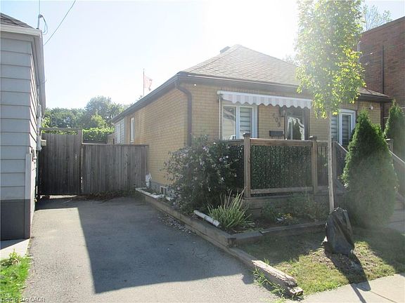 3rd image of 408 Cope St