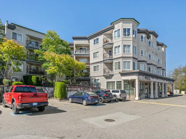 5765 Glover Rd #202, Langley, BC V3A 8M8