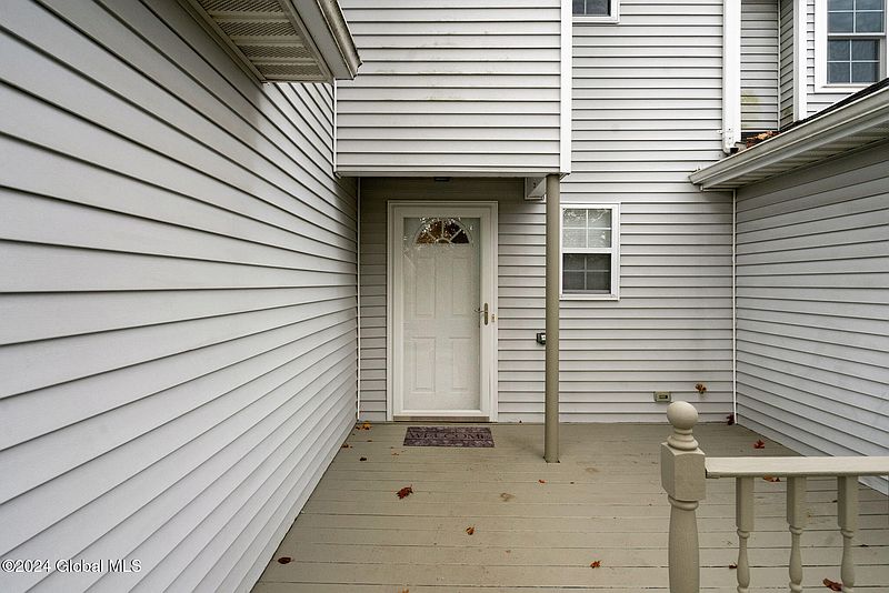 3rd image of 100 Marsdale Court