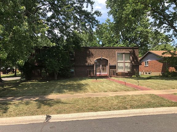2nd image of 1 Ipswich Ct