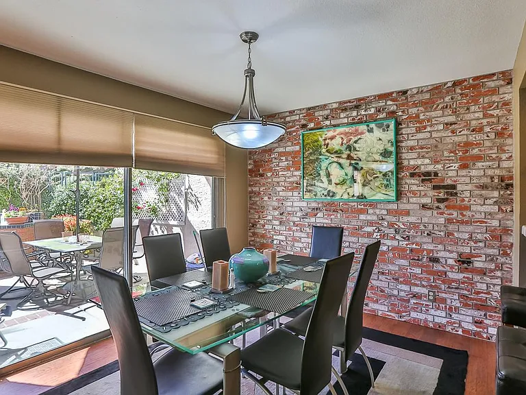 2657 Seashore Dr — Photo 10