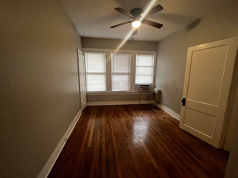 402 Egan St — Photo 8
