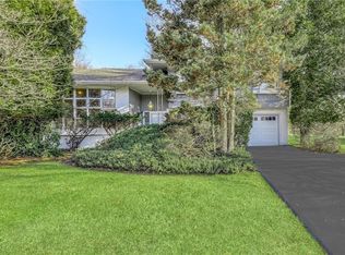 9 Echo Ridge Rd, Airmont, NY 10952