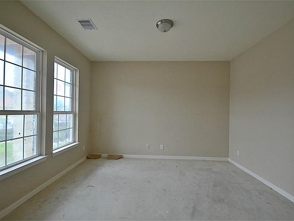 Fabulous Study or Sitting Area tucked away from all the Major Living Area for it's privacy! Great Ho