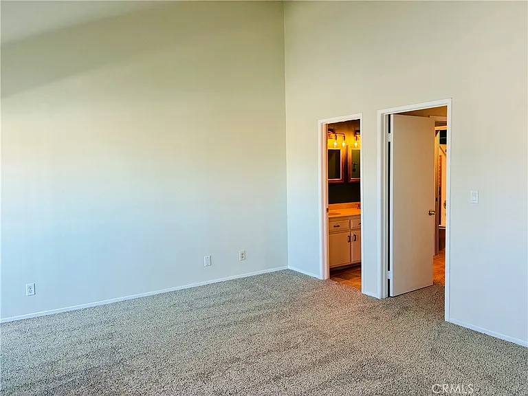16701 Bolsa Chica St — Photo 15