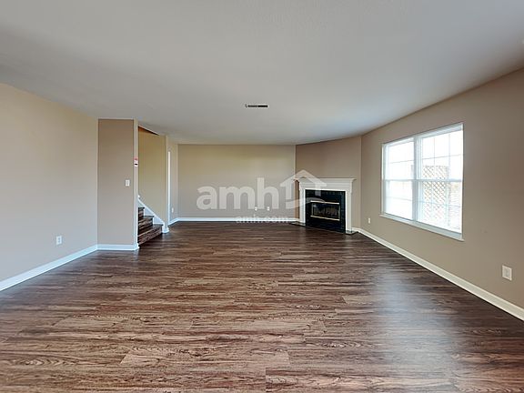 3rd image of 1232 Orphant Annie Dr