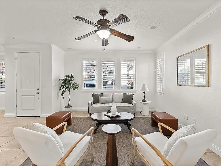663 Addison Ln — Photo 41