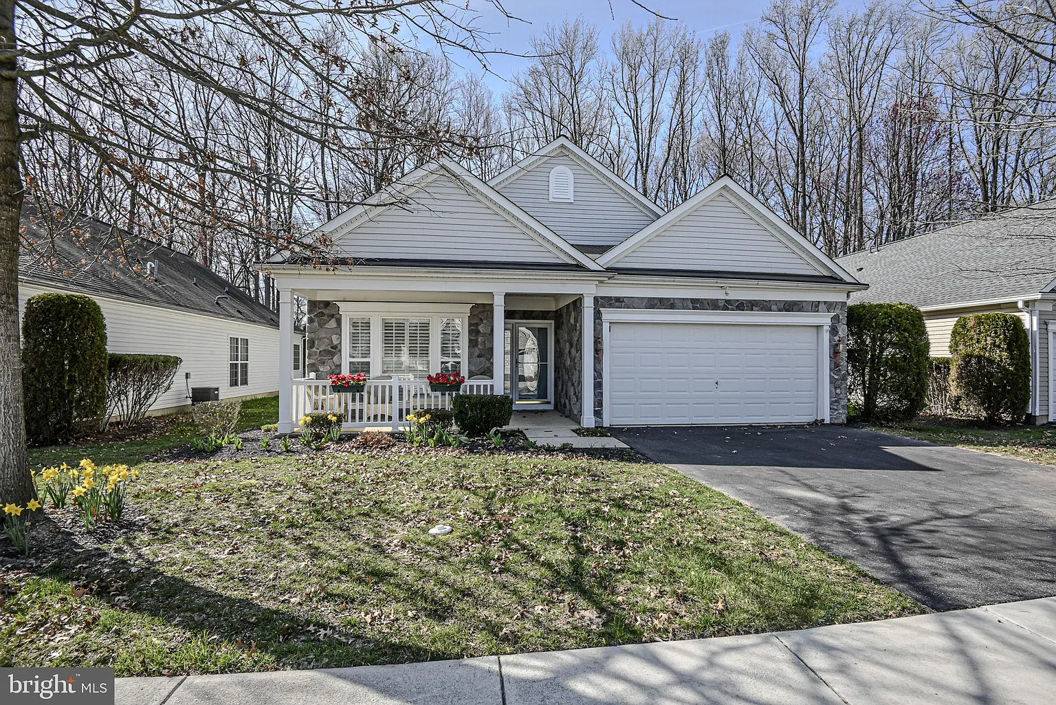 124 Galleon Dr photo 1