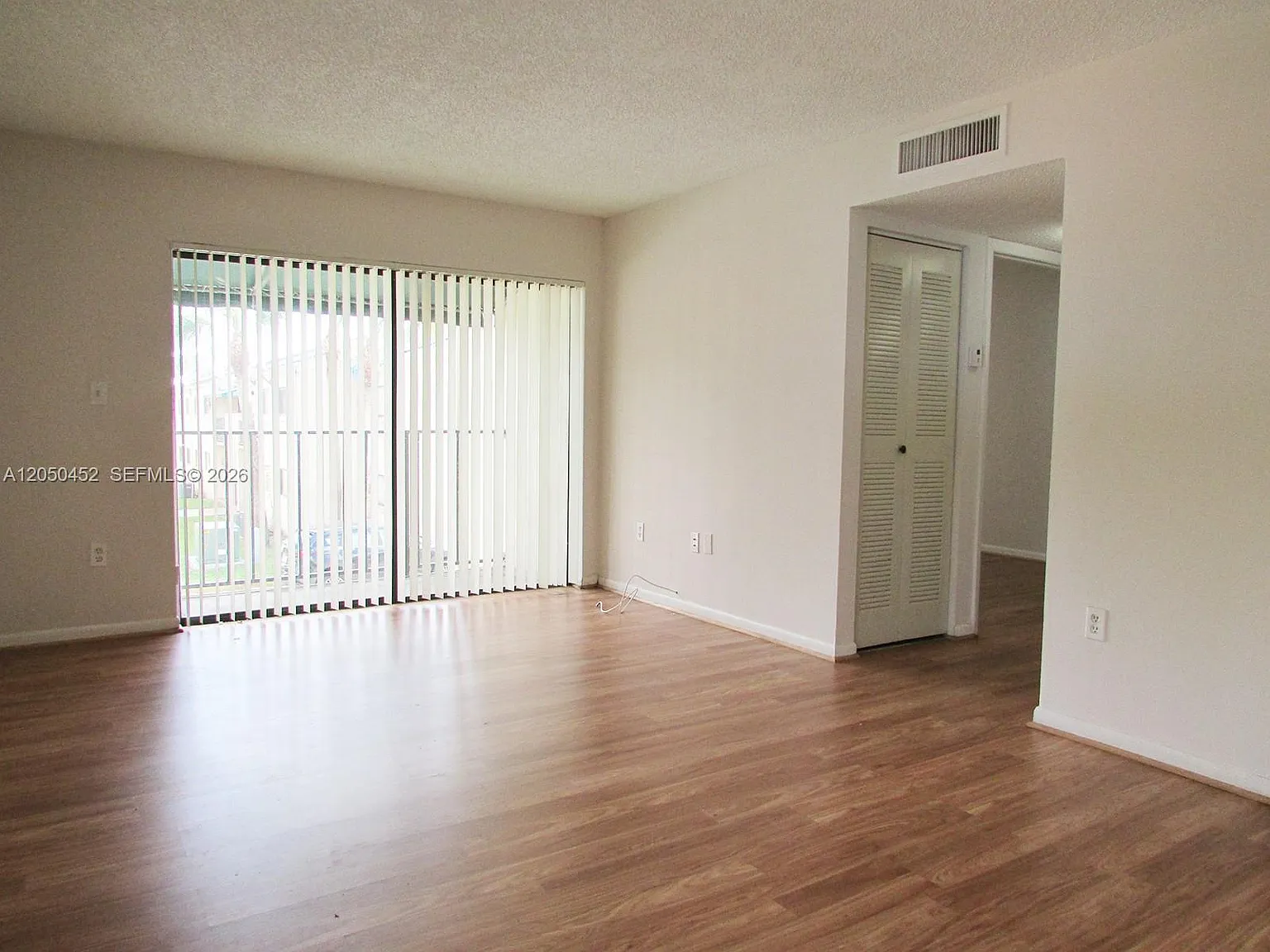 Magnolia Lane Condo — Photo 2