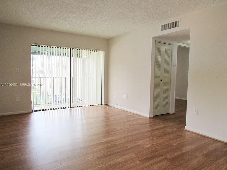 7407 SW 152nd Ave #4-204 — Photo 2