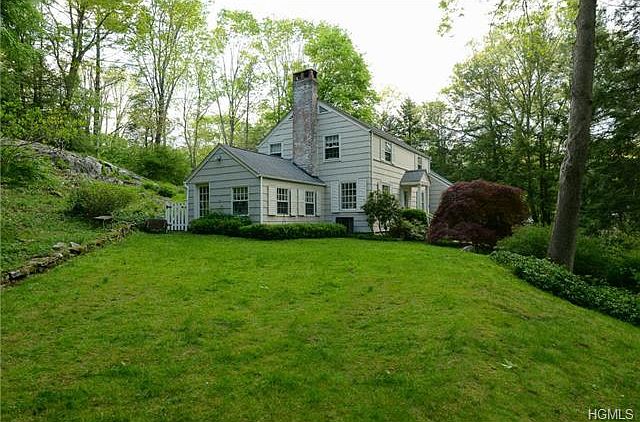 2nd image of 104 Marcourt Dr