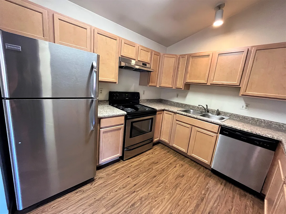 Building Photo - 2142 Canyon Blvd #301