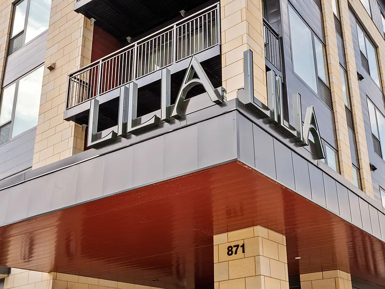 Lilia — Photo 84