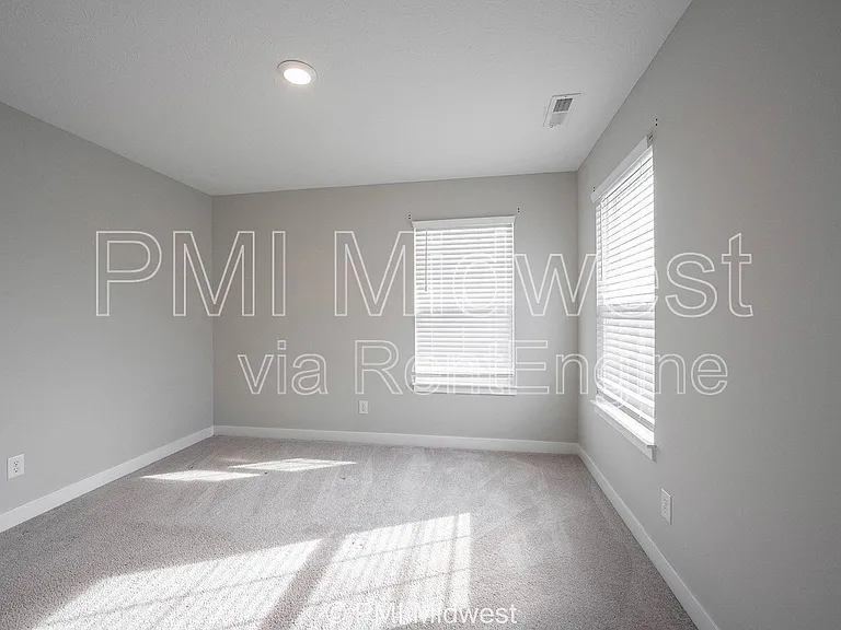7278 Zanesville Rd — Photo 36