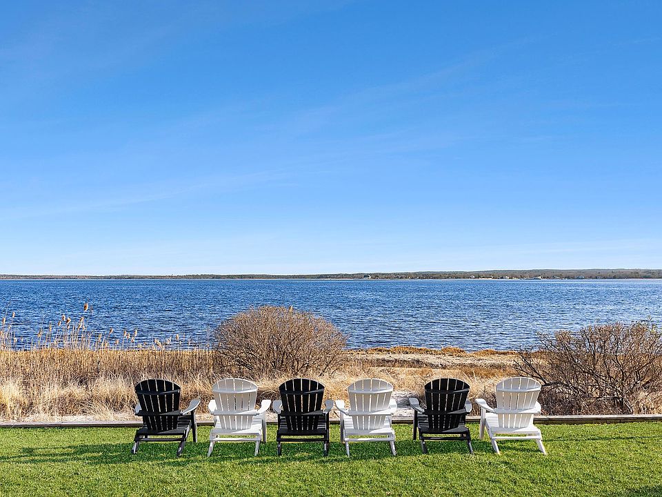 53 Harbor Rd, Aquebogue, NY 11901 Zillow