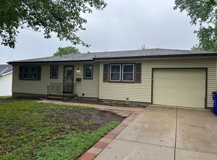 524 N Curtis St, Olathe, KS 66061