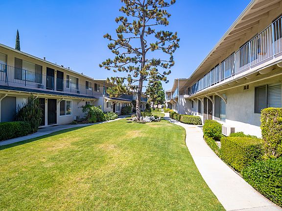 3rd image of 5607 Santa Anita Ave #5421-05