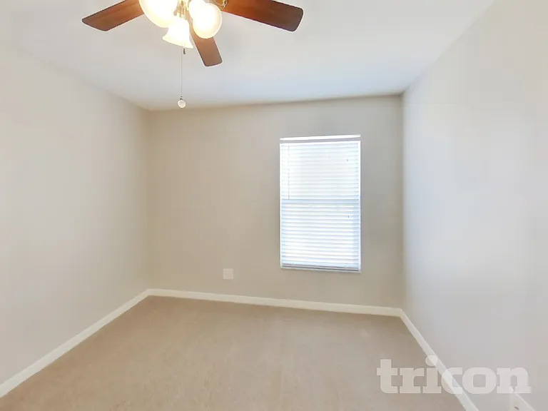 11106 Robin Lake Ct — Photo 12