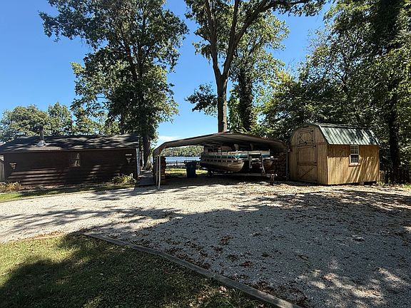 2nd image of 1808 Moonglow Rd