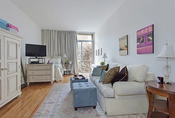 Rented by Corcoran | media 6