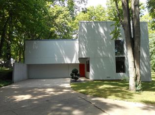 1413 S Jefferson Ave, Springfield, MO 65807