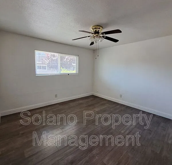 207 Brown St #2 — Photo 9