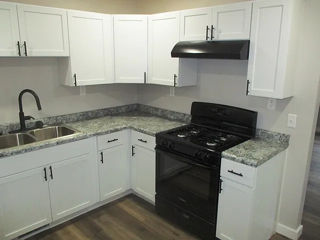 3 bed, $1,850 — Photo 2