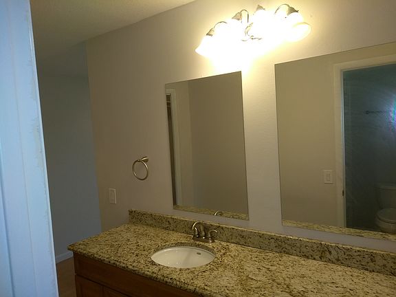 4th image of 19269 Pine Bluff Ct