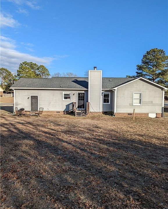 2nd image of 5823 Labonte Rd