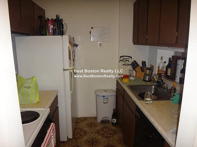 41 Belmont St #25 — Photo 2