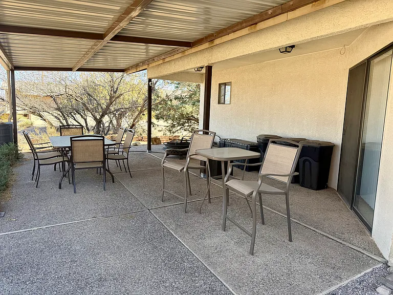109 Mimbres Rd — Photo 4