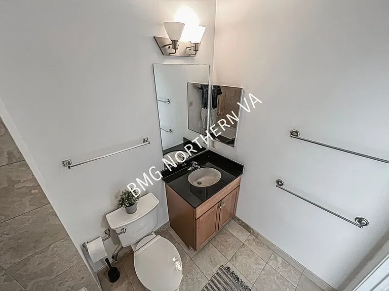 309 Holland Ln #105 — Photo 16