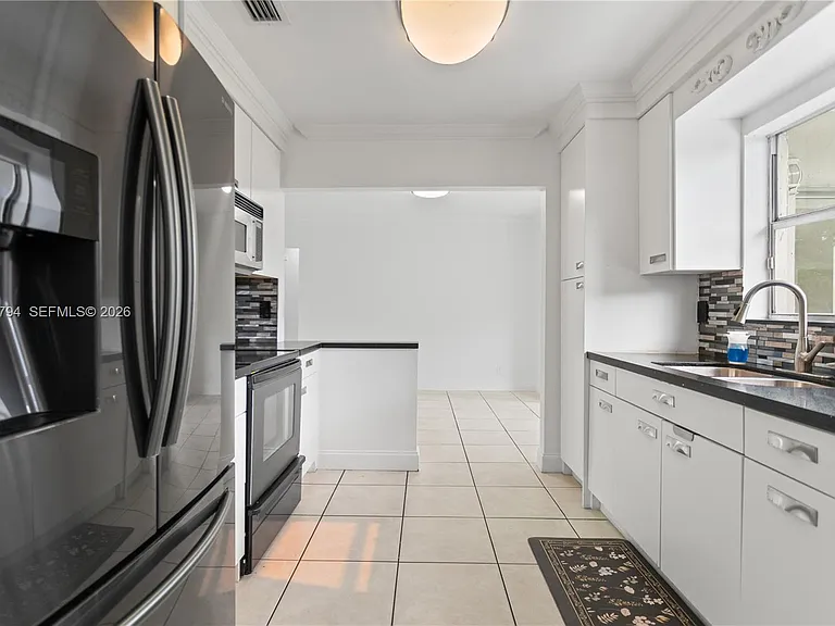 4151 SW 56th Ave — Photo 24