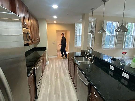 5th image of 1579 Lake Baldwin Ln APT B