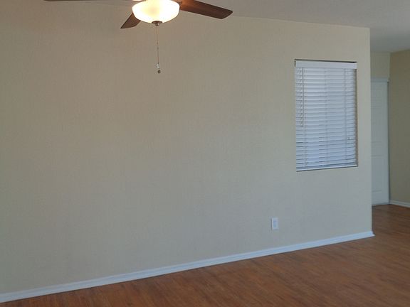4th image of 218 Lincoln Ave #2