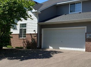 17896 Cobblestone Way, Eden Prairie, MN 55347