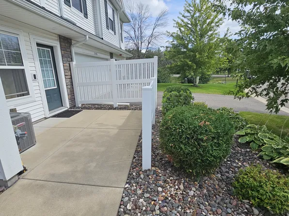 11548 Woodside Dr, Maple Grove, MN 55311