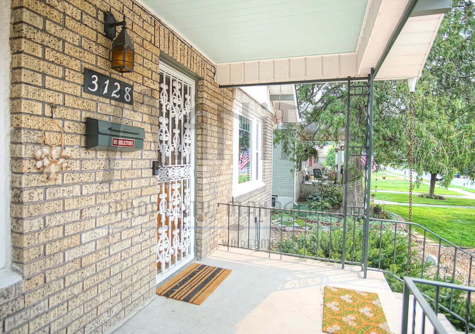 Audubon Park Bungalow — Photo 2