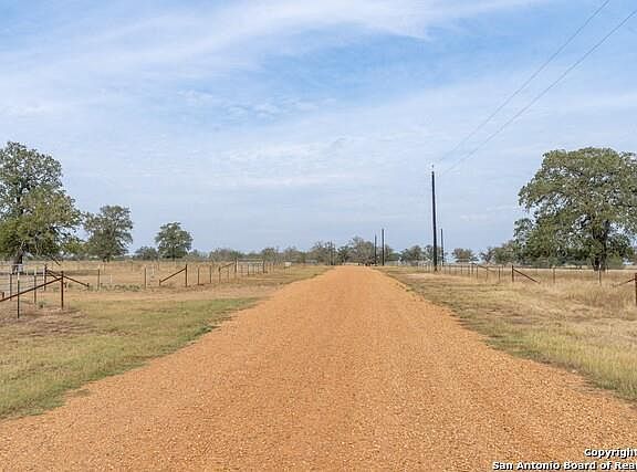 4th image of 921 Johnson Farms Rd