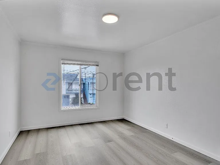 1714 44th Ave — Photo 17