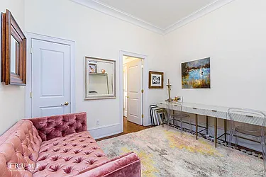 Rented by Street Realty Brokerage LLC