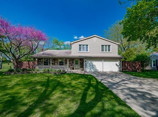 111 Hopi Ct, Naperville, IL 60563