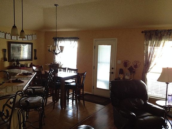 5th image of 1015 SW Hillside Dr